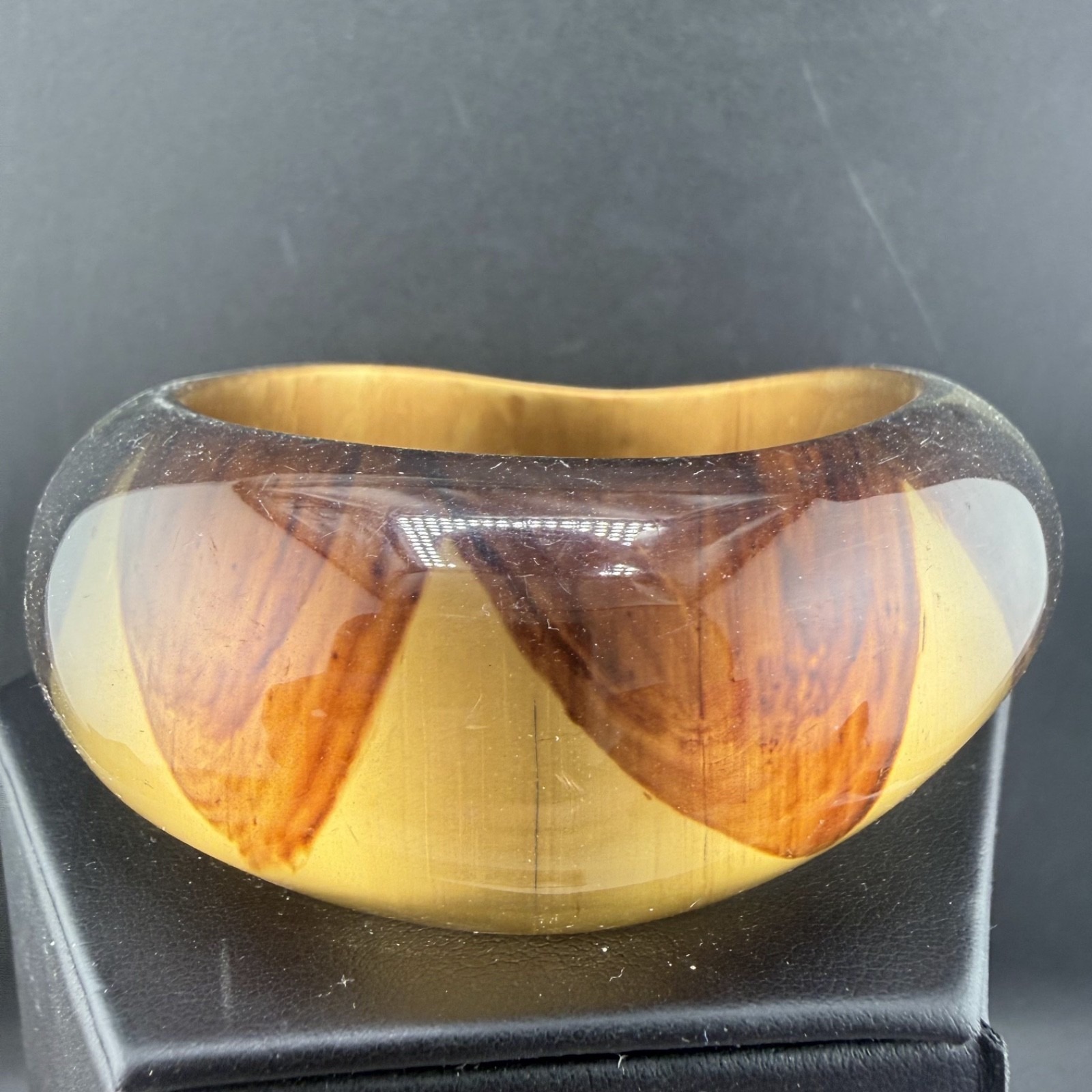 Vintage Chunky Bangle Bracelet Acrylic 8.5"